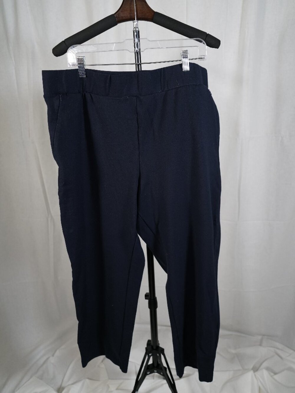 Universal Standard Navy Stretch Pull-On Pants Slim Tapered Ankle Classic Office